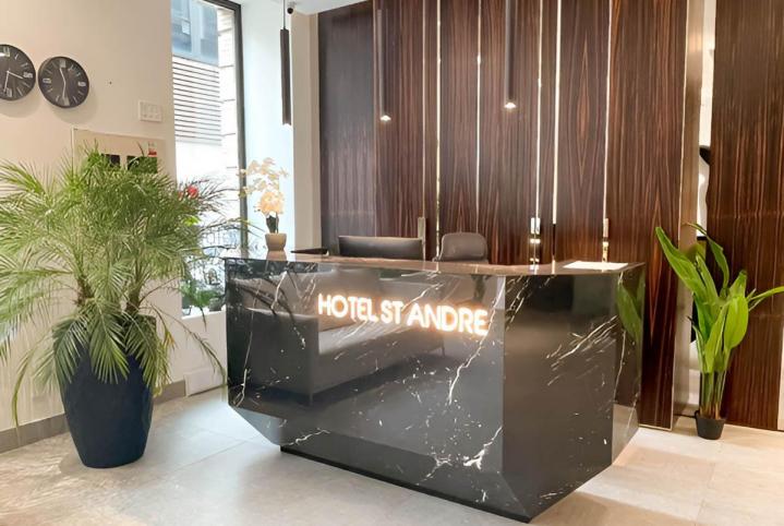 Hotel Rooms and Services Downtown Montreal